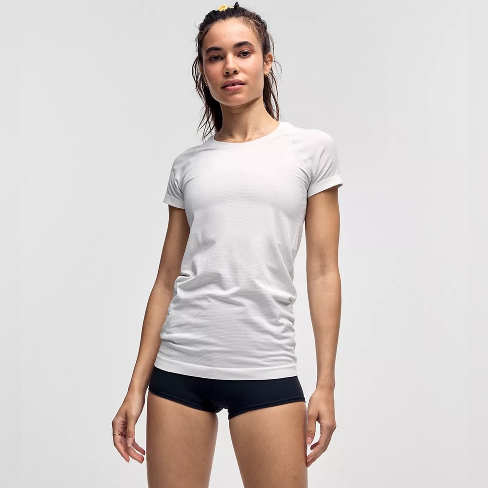 Lululemon white Swiftly Tech—Size 4